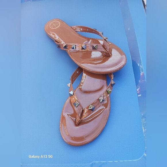 sandals with studs in Brown color number 7 MKS - Picture 1 of 5